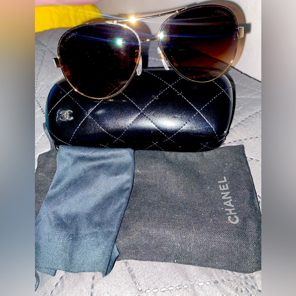 Chanel aviator sunglasses used only once or twice in original box - Picture 1 of 8